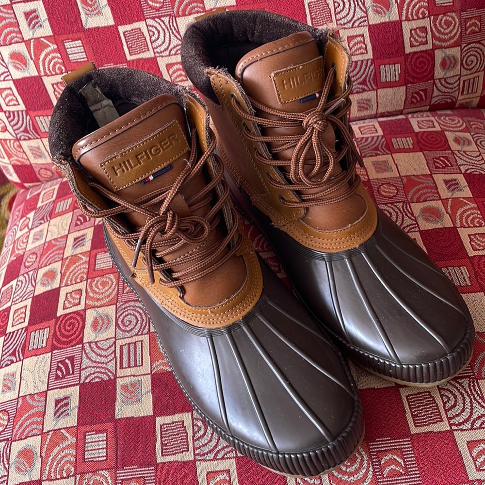 🦆Hilfiger Duck Boots🦆 - Picture 1 of 5